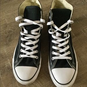 Converse Chuck Taylor Hightops
